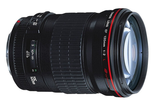 Canon EF 135mm f/2.0 L USM