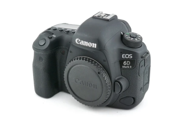 Canon Eos 6D Mark II Body N. scatti 5.364 Condizioni perfette