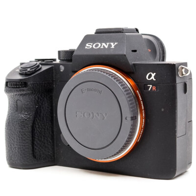 Sony A7 R III Body