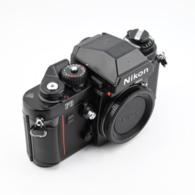 NIKON F3