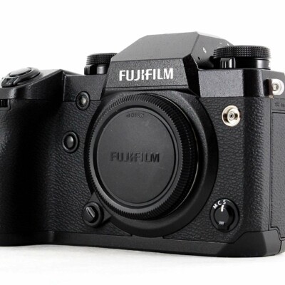FujiFilm H1 + Battery grip Fujifilm VPB-XH1 N. scatti 14.856